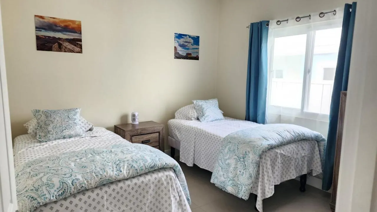 Villa Oceanaire Crest @ Oceanpointe Lucea Casa vacanze