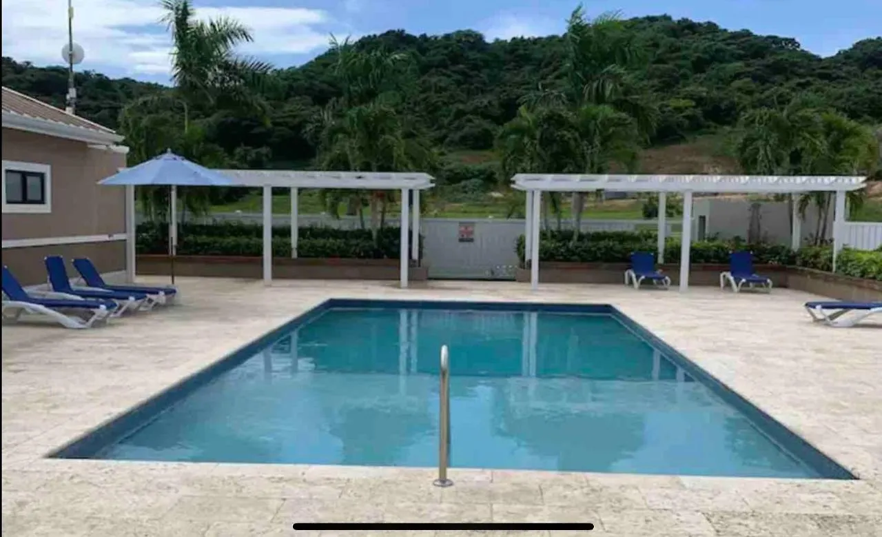 Tatil Evi Oceanaire Crest @ Oceanpointe Villa Lucea Jamaika